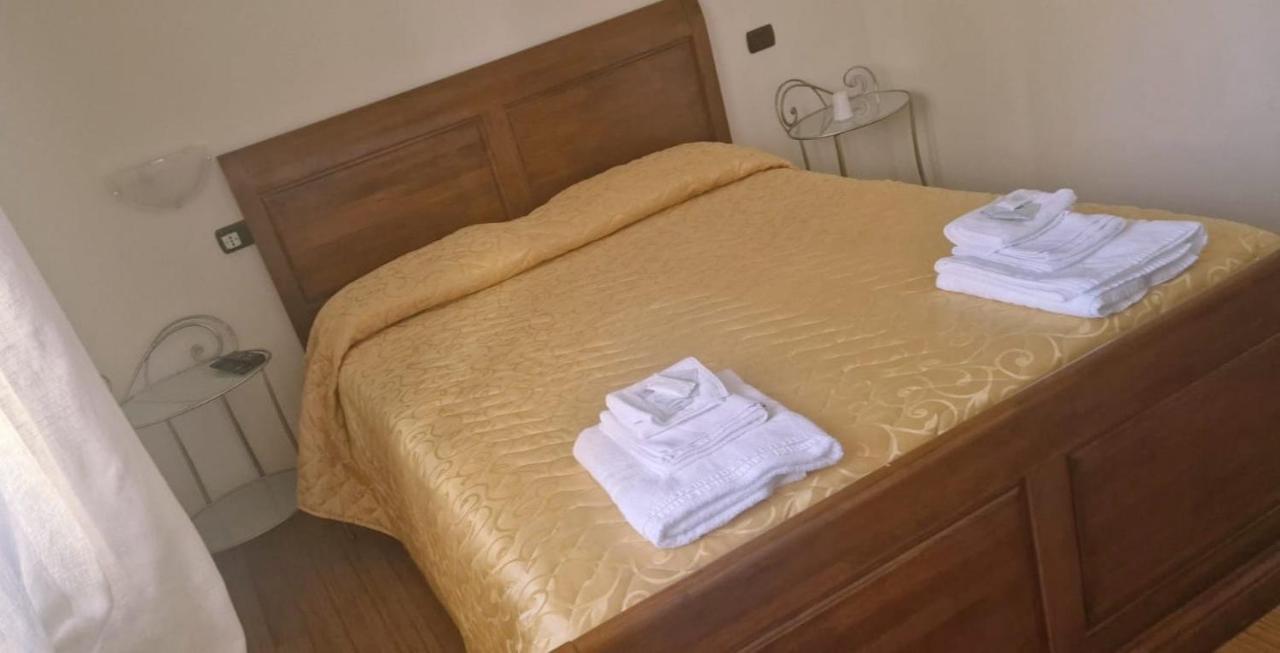 Casa Di Fiore Bad And Breakfast Bed & Breakfast San Giovanni in Fiore Exterior photo